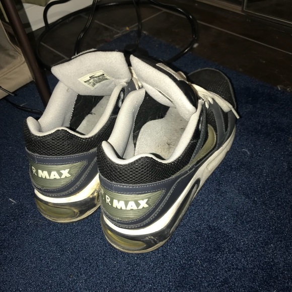 Nike AirMax Navigates - Picture 4 of 4